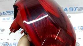 Kia Niro 17-22 halogen left outer fender light, 4-pin, torn seal, scratches