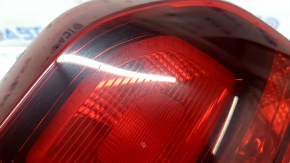 Kia Niro 17-22 halogen right outer fender light, 4 pins, torn seal, scratches