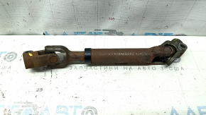 The steering shaft of a Hyundai Tucson 22-25 is rusty.