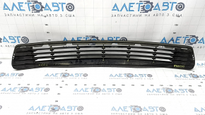 Lower grille of the front bumper Toyota Camry v50 12-14 usa LE, honeycomb is broken