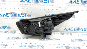 Kia Niro 20-22 HEV halogen front right headlight assembly, scratches