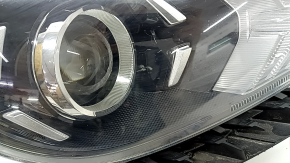 Kia Niro 20-22 HEV halogen front right headlight assembly, scratches