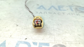 The front right airbag sensor connector for the Hyundai Tucson 22-25 is on the TV.
