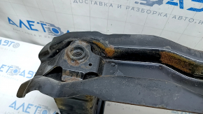 Rusty front bumper reinforcement for a VW Tiguan 18-24