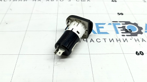 Kia Niro 17-22 USB Hub in the center console