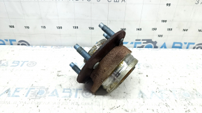 Chevrolet Equinox 18-24 FWD rear right hub rusty