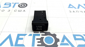 USB Hub, AUX Toyota Camry v50 12-14 usa
