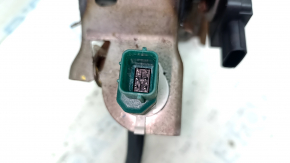 The brake pedal on a Hyundai Tucson 22-25 is rusty.