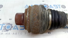 The rear right half shaft of the Audi E-Tron 19-23 is rusty.