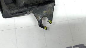 The rear bumper mount, left, Mercedes C-class W205 15-18, is broken.