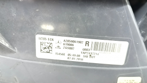 Right headlight Mercedes C-class W205 15-18 halogen, broken glass, cracks, scratches