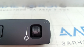 Polestar 2 21-25 black trunk release button, scratched