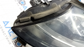 Left front headlight assembly for Mercedes C-class W205 15-18 halogen, with seal, scratches, in paint