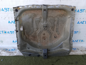 The trunk trough of the Volvo XC90 16-17 T5, T6 is drilled out, there are tears