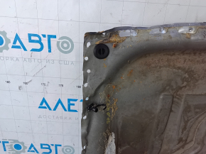 The trunk trough of the Volvo XC90 16-17 T5, T6 is drilled out, there are tears