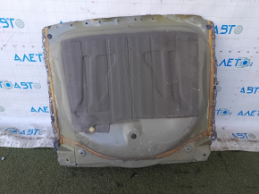 The trunk trough of the Volvo XC90 16-17 T5, T6 is drilled out, there are tears