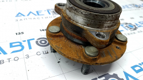 Front left hub for Kia Niro 17-22 HEV, PHEV, rusty