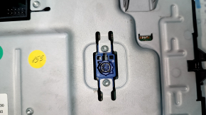 VW Tiguan 18-24V 8-button radio with navigation, push buttons