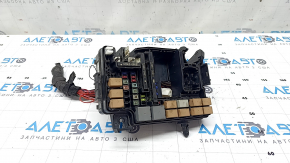 Kia Niro 17-22 HEV underhood fuse box without wiring