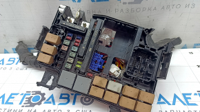 Kia Niro 17-22 HEV underhood fuse box without wiring