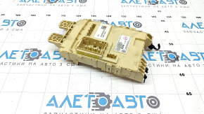 Kia Niro 20-22 HEV under-dash fuse box