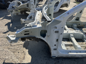 Front left quarter panel of Kia Niro 17-22 HEV on the body, white