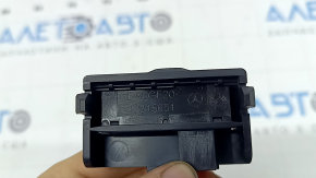 Mercedes C-class W205 15-18 trunk lid lock button in the glove compartment