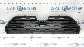 The grille of the Toyota Rav4 19-24 without parking sensors and a camera, the structure