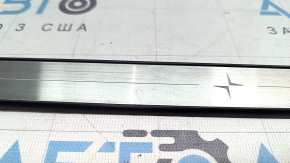 Front left outer door sill plate for Polestar 2 21-25 chrome, scratches