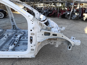 Front right quarter panel of a Chevrolet Equinox 18-24 on the body, white, with tears in the fasteners