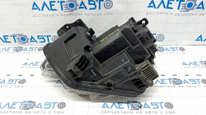 Kia Niro 23-24 halogen front right headlight with top mount, paint peeling, sand