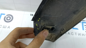 Rear right fender arch trim for Kia Niro 23-24, gloss black, scratches, broken mount, crack in mount