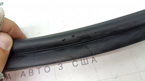 Kia Niro 23-24 trunk door rubber seal scratches
