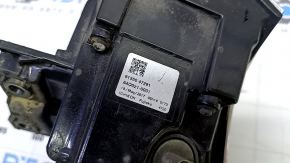 The upper right wing light of a Toyota Prius 50 16-18 has dirty glass from the inside.
