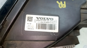 Volvo XC90 16-18 LED right front headlight assembly, sand, cobwebs, scratches, needs polishing