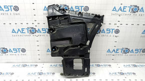 The lower right rear bumper mount for the BMW X3 G01 18-21 is broken.