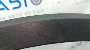 Front right fender arch trim for VW Tiguan 22-24. Structure. Scratches, broken fasteners.