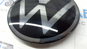 VW Tiguan 22-24 Radar Grill Emblem, Sand