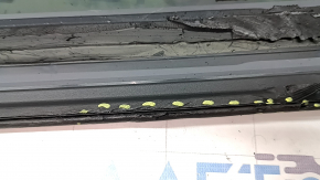 The front panoramic glass of the Hyundai Tucson 22-25 is small, the seal is cut.