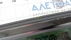 The front panoramic glass of the Hyundai Tucson 22-25 is small, the seal is cut.