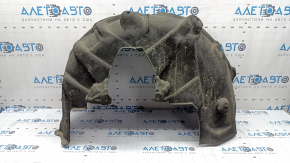 The rear left fender liner of a Volvo XC90 16-23 has torn fasteners.