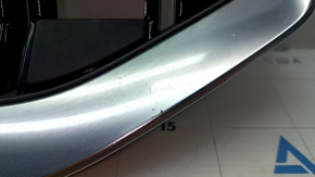 Radiator grill assembly Polestar 2 21-25 chipped, sand