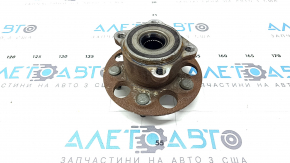 Rear left hub Toyota Rav4 19- AWD