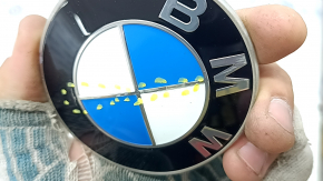 BMW X3 G01 18" trunk logo emblem - scratches