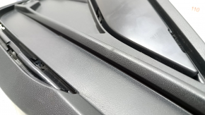 Left lower grille of the front bumper of a VW Tiguan 22-24 for parking sensors, structure, sand, dent