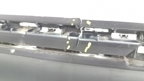 The rear bumper is bare, the lower part of the VW Tiguan 22-24, the structure is without parking sensors, it is torn, the fasteners are broken, there are scratches.