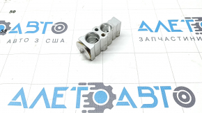 Toyota Rav4 19-hybrid heater air conditioner valve