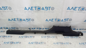 Front right door sill trim for VW Tiguan 18-24, black with chrome insert, backlit, broken fastener, needs cleaning