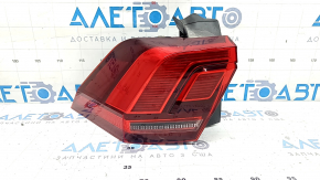 Left outer fender light for a VW Tiguan 18-24 USA, cracks, scratches