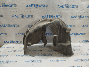 The rear right fender liner of the Audi Q3 8U 15 is worn out.